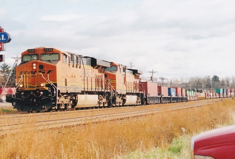 BNSF 7538 West